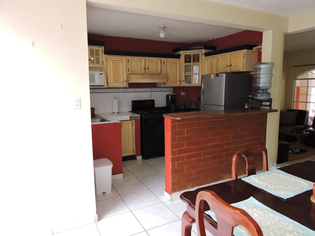 Apartamento Cumbres de San Francisco San Salvador Exterior foto
